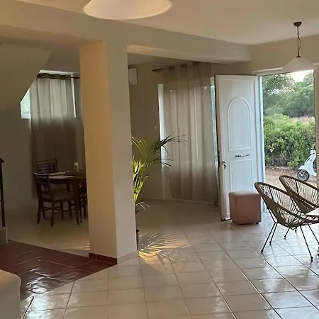 Sakuras House * Песада